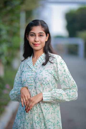 Ivory Green Floral Pintuck Kurti with Pant